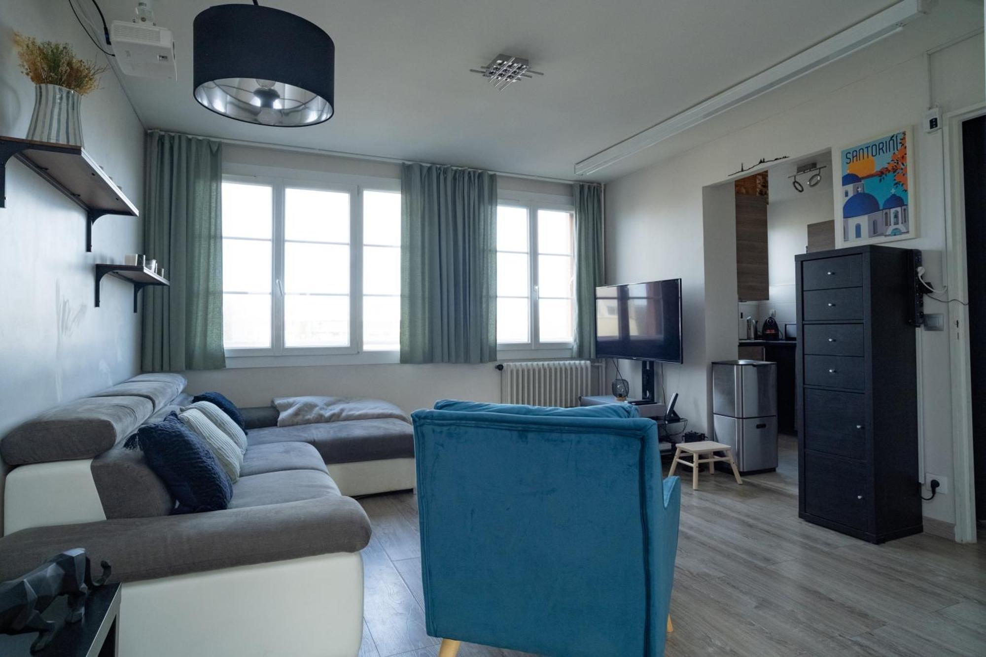 Joli T2 Proche Du Metro Avec Vue Tour Eiffel Apartment อิซซีเลมูลิโนต์ ภายนอก รูปภาพ